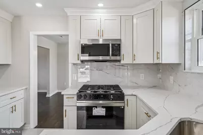 6815 Rolling Road, Springfield, VA 22152 - Photo 17