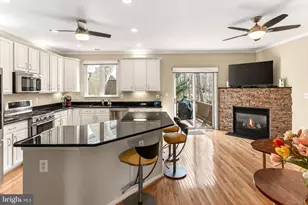 4135 Brookgreen Dr, Fairfax, VA 22033 - Photo 17