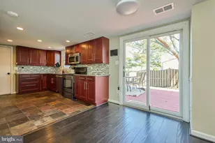 12827 Fantasia Dr, Herndon, VA 20170 - Photo 11