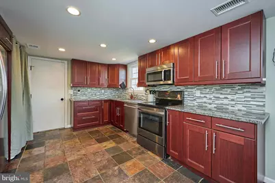 12827 Fantasia Drive, Herndon, VA 20170 - Photo 13