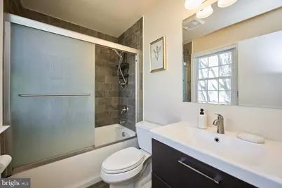 12827 Fantasia Drive, Herndon, VA 20170 - Photo 27