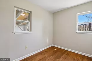 2328 Fort Dr, Alexandria, VA 22303 - Photo 9