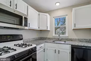 2328 Fort Dr, Alexandria, VA 22303 - Photo 7