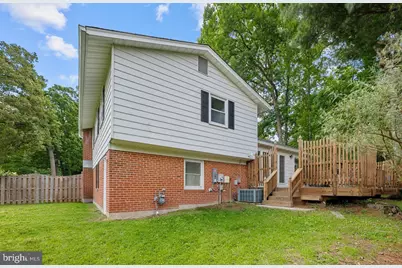 6800 Seton Court, Springfield, VA 22152 - Photo 13