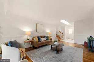 6800 Seton Ct, Springfield, VA 22152 - Photo 15