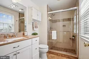 12729 Fantasia Dr, Herndon, VA 20170 - Photo 23