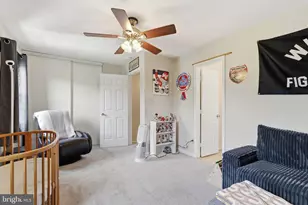 4037 Summer Hollow Ct, Chantilly, VA 20151 - Photo 19