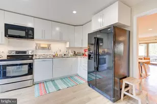 11621 Newbridge Ct, Reston, VA 20191 - Photo 19