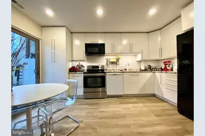 11621 Newbridge Court, Reston, VA 20191 - Photo 15