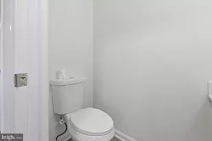 6126 Old Brentford Ct, Alexandria, VA 22310 - Photo 11