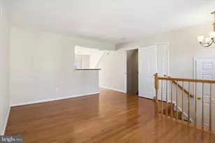 7719 Markham Grant Ln, Alexandria, VA 22315 - Photo 5