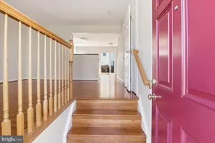 7719 Markham Grant Ln, Alexandria, VA 22315 - Photo 3