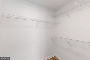 2372 Woodland Pond Ln, Herndon, VA 20171 - Photo 37