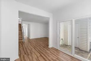 2372 Woodland Pond Ln, Herndon, VA 20171 - Photo 17