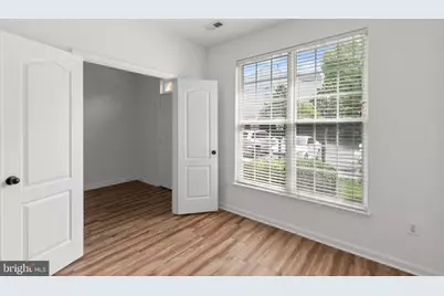 2372 Woodland Pond Lane, Herndon, VA 20171 - Photo 9