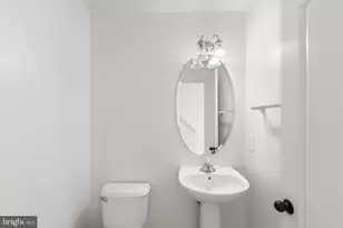 2372 Woodland Pond Ln, Herndon, VA 20171 - Photo 31