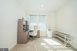 14564 George Carter Way, Chantilly, VA 20151 - Photo 19