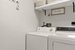 8610 Rocky Gap Ct, Lorton, VA 22079 - Photo 23