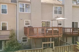 8610 Rocky Gap Ct, Lorton, VA 22079 - Photo 27