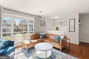 8610 Rocky Gap Ct, Lorton, VA 22079 - Photo 3