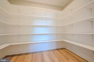 2424 Carey Ln, Vienna, VA 22181 - Photo 13