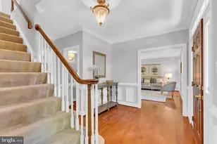 9701 Tree Hollow Ct, Fairfax Station, VA 22039 - Photo 5