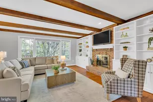 9701 Tree Hollow Ct, Fairfax Station, VA 22039 - Photo 13