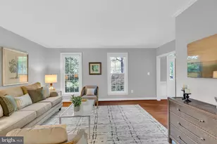 9701 Tree Hollow Ct, Fairfax Station, VA 22039 - Photo 9