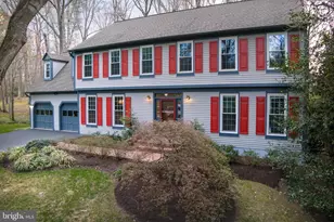 9701 Tree Hollow Ct, Fairfax Station, VA 22039 - Photo 7