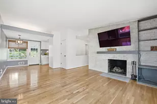 7107 Woodley Ln, Falls Church, VA 22042 - Photo 7