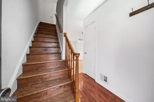 5845 Rexford Dr, Springfield, VA 22152 - Photo 3