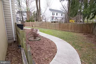 404 Talahi Rd SE, Vienna, VA 22180 - Photo 25