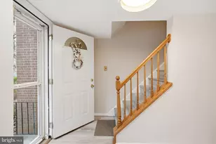 5672 Kirkham Ct, Springfield, VA 22151 - Photo 5