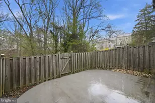 5672 Kirkham Ct, Springfield, VA 22151 - Photo 37