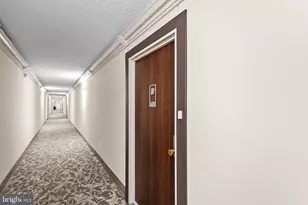 2300 Pimmit Dr, Falls Church, VA 22043 - Photo 5