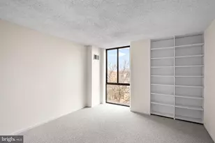 2300 Pimmit Dr, Falls Church, VA 22043 - Photo 25