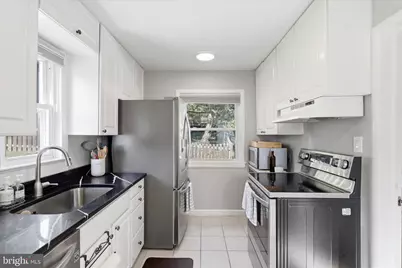 100 Tapawingo Road SE, Vienna, VA 22180 - Photo 13