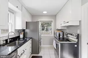 100 Tapawingo Rd SE, Vienna, VA 22180 - Photo 13