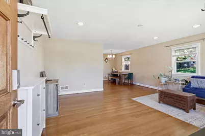 100 Tapawingo Road SE, Vienna, VA 22180 - Photo 5
