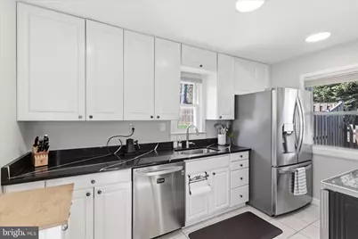 100 Tapawingo Road SE, Vienna, VA 22180 - Photo 11