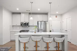 4395 Peach Lily Ln, Chantilly, VA 20151 - Photo 1