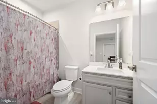 4395 Peach Lily Ln, Chantilly, VA 20151 - Photo 7