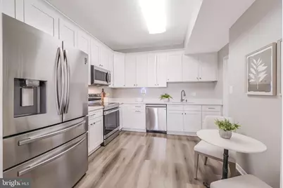 11564 Rolling Green Court #12/301B, Reston, VA 20191 - Photo 3