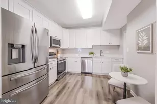 11564 Rolling Green Ct, Reston, VA 20191 - Photo 3