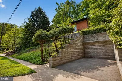 7818 Glenister Drive, Springfield, VA 22152 - Photo 3
