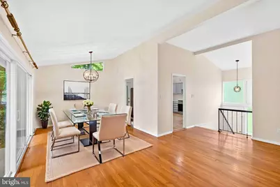 7818 Glenister Drive, Springfield, VA 22152 - Photo 5