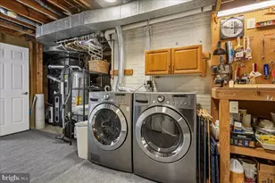 7801 Blue Jasmine Ct, Springfield, VA 22153 - Photo 41