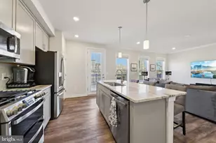 2390 Stella Pl, Alexandria, VA 22303 - Photo 7