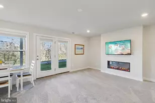 2390 Stella Pl, Alexandria, VA 22303 - Photo 13