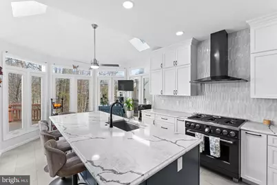8605 Woodwren Terrace, Fairfax Station, VA 22039 - Photo 19